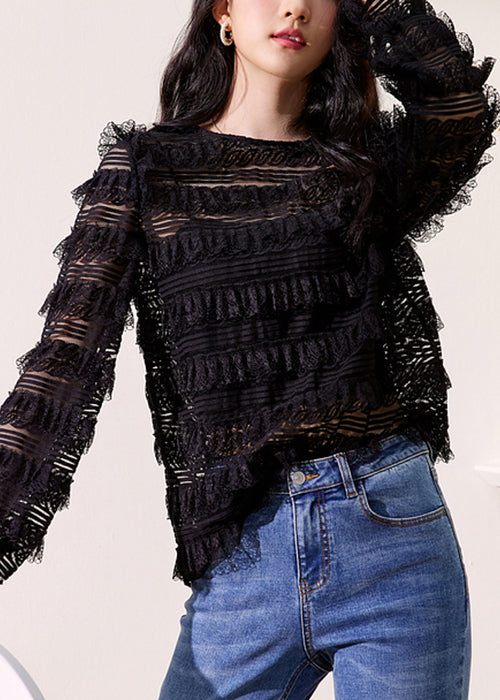 Well Tailored Top with a Graceful Silhouette