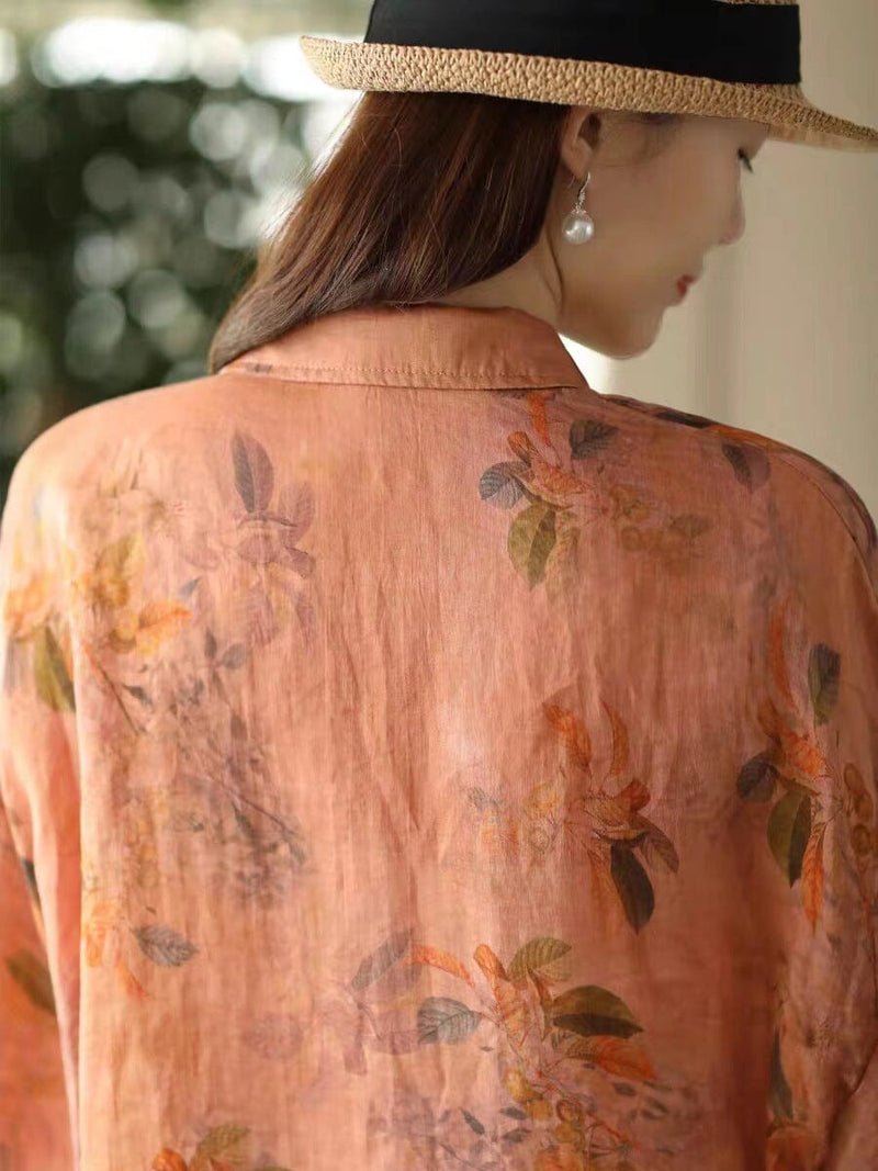 Classic Vintage Blouse with a Flattering Fit