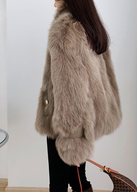 Gracefully Styled Coat for Any Occasion