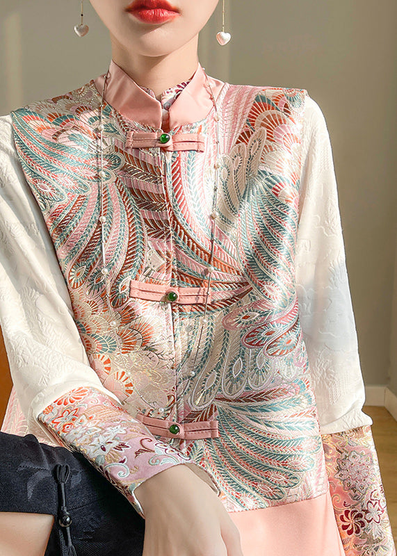 Sophisticated Garment with a Clean Classic Look