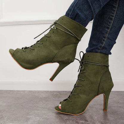 Graceful Orthopedic Boots for Modern Look