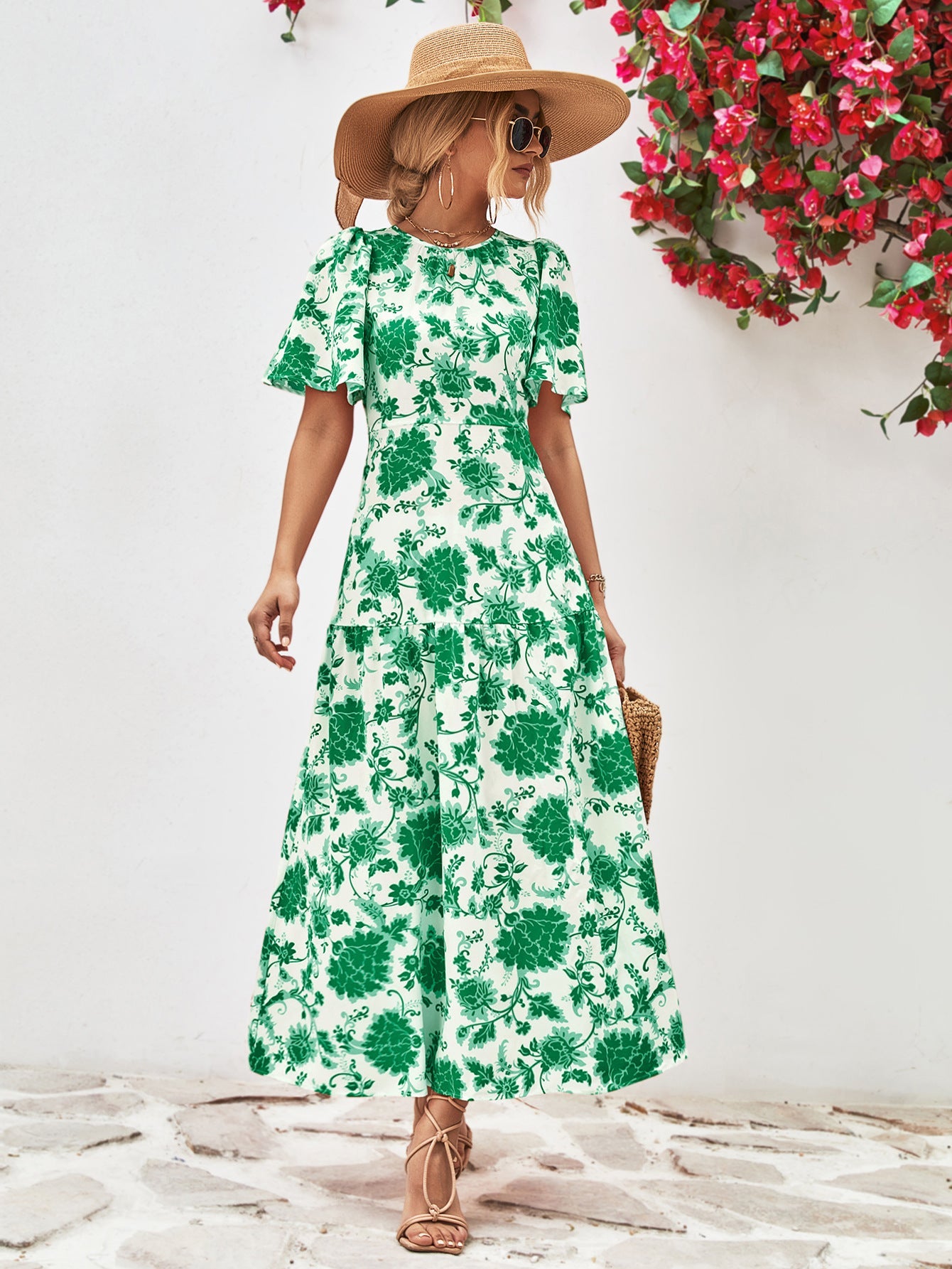 Classic Vintage Dress with a Flattering Fit