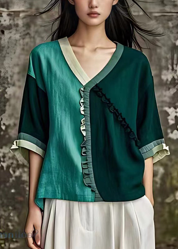 Classic Vintage Shirt with a Flattering Fit