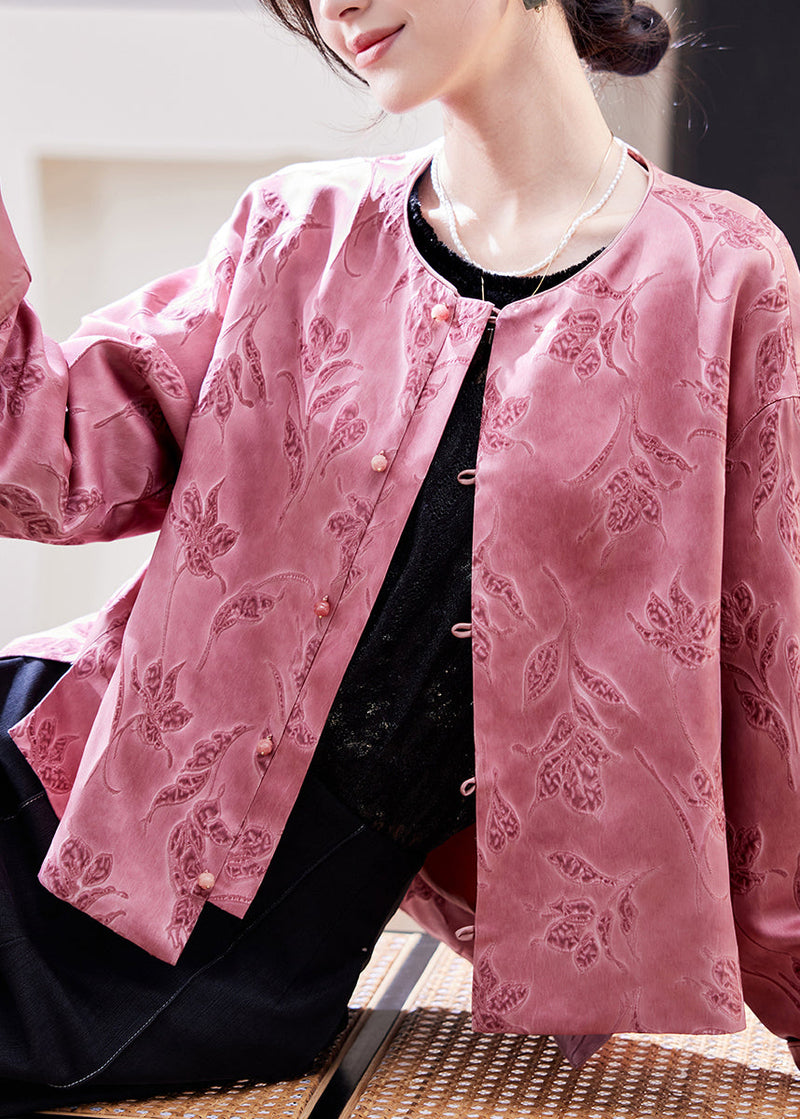 Well Tailored Coat with a Graceful Silhouette