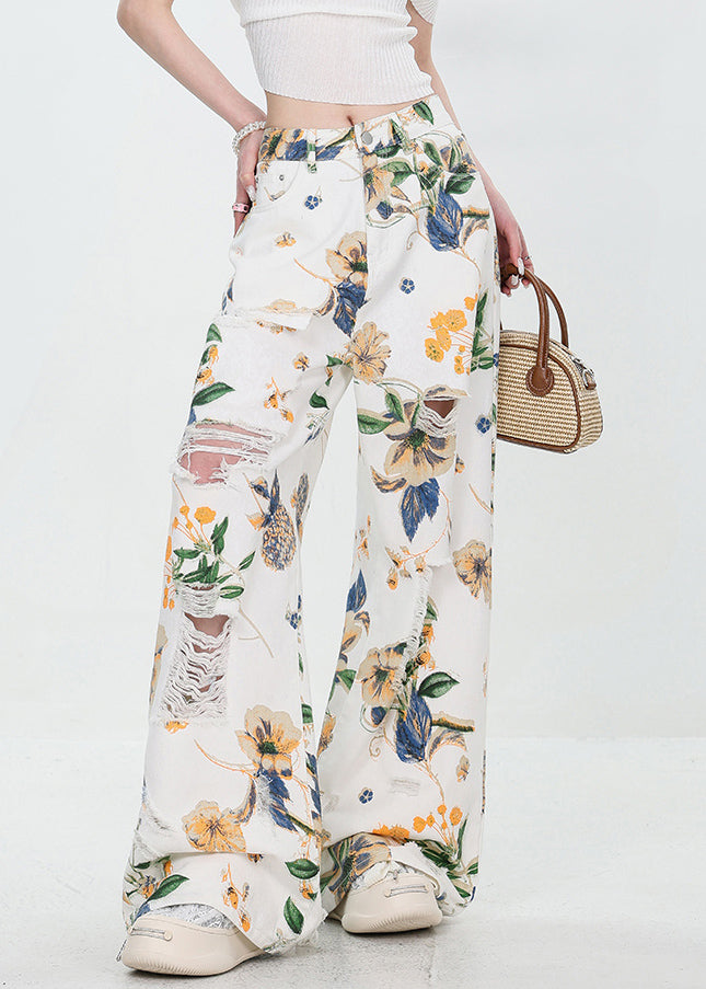 Effortlessly Elegant Pants with a Timeless Design