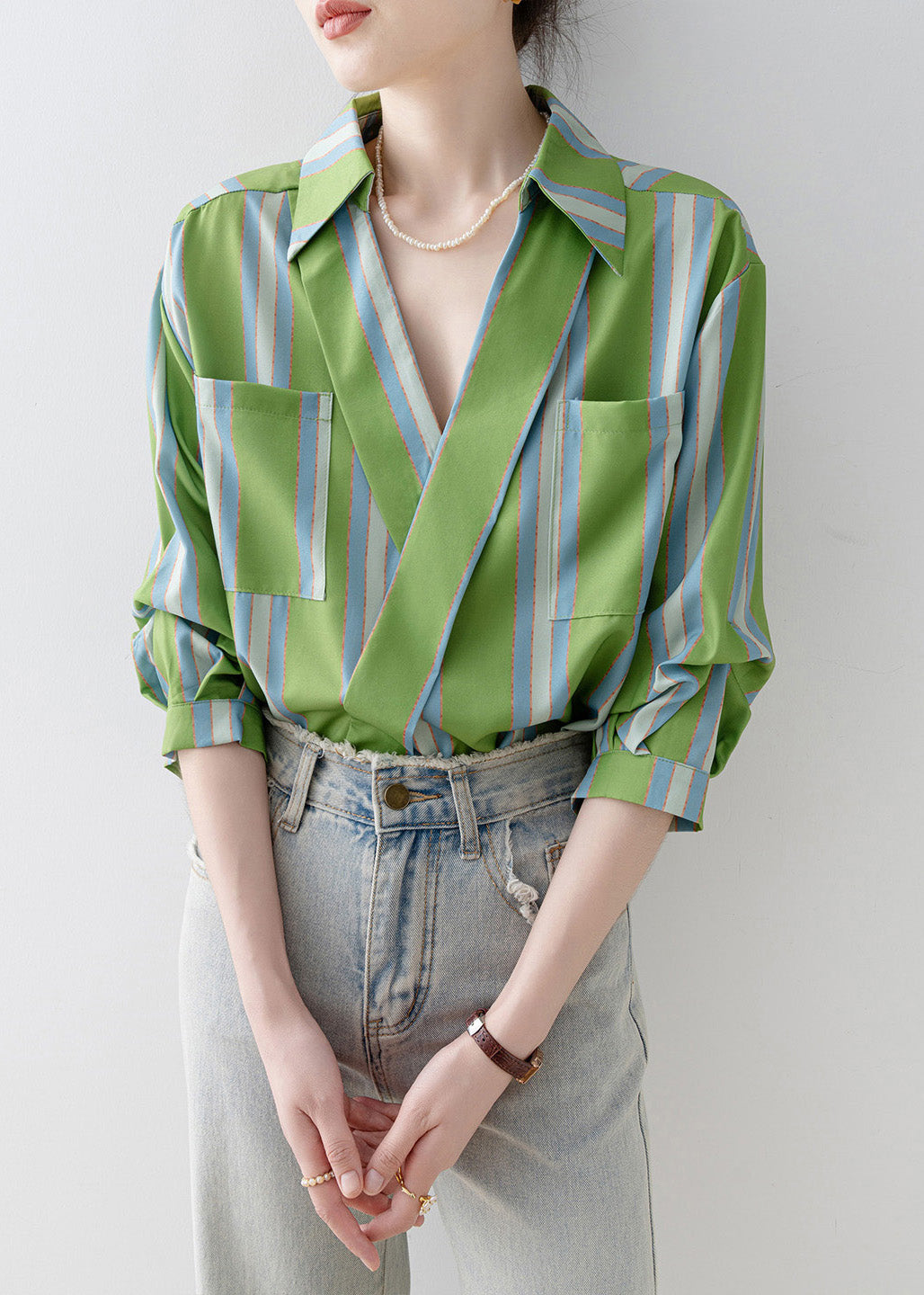 Classic Vintage Shirt with a Flattering Fit