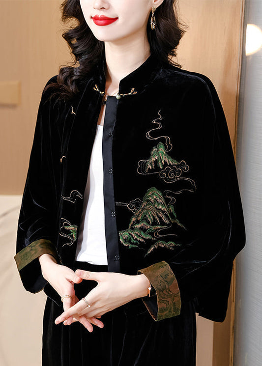 Elegantly Styled Coat for Everyday Wear