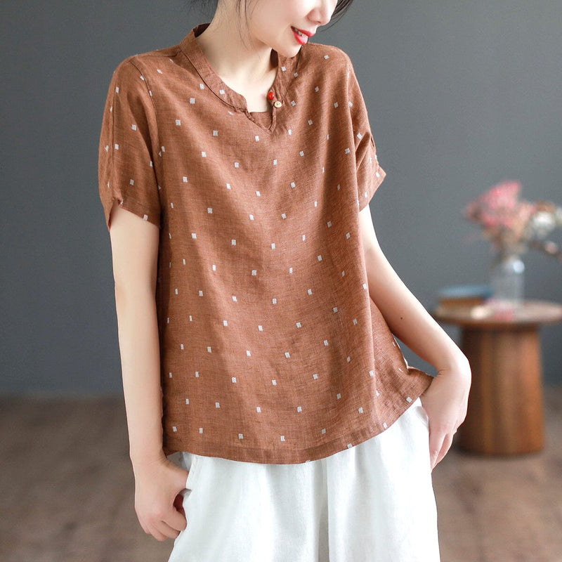 Effortlessly Elegant T-Shirt with a Timeless Design