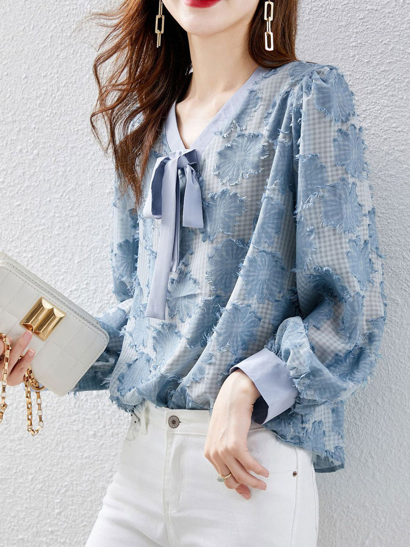 Well Tailored Shirt with a Graceful Silhouette