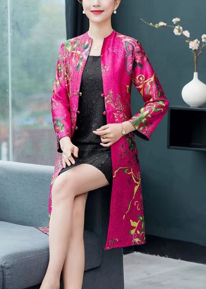 Well Tailored Coat with a Graceful Silhouette