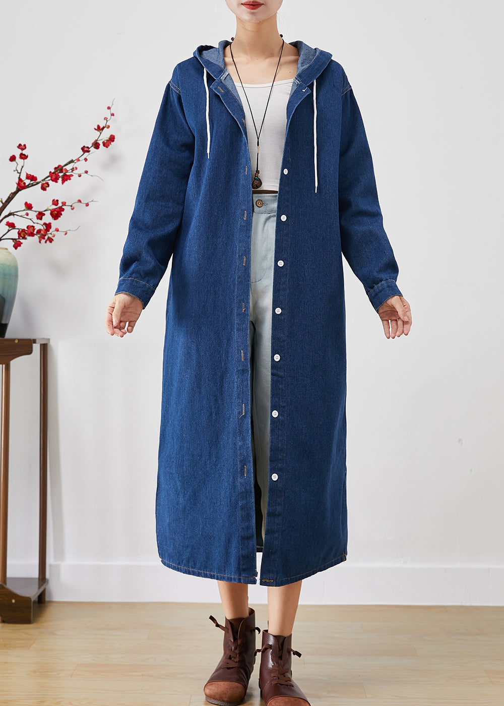 Beautifully Finished Coat in a Timeless Design