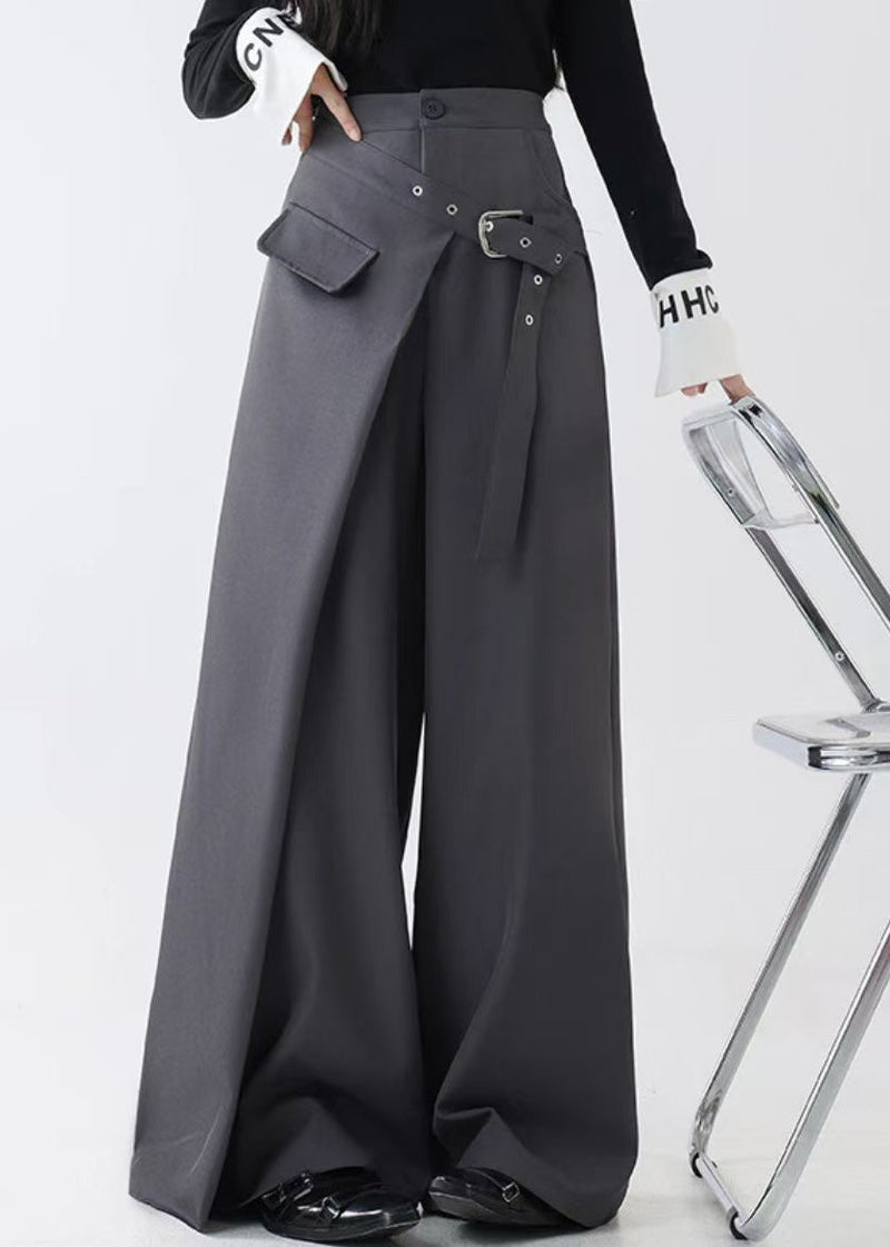 Well Tailored Pants with a Graceful Silhouette