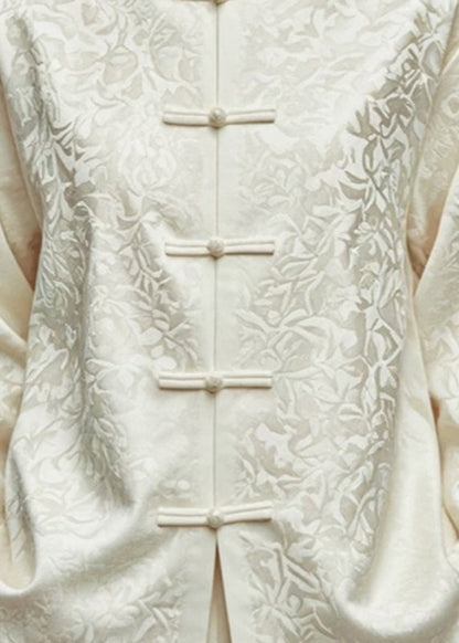 Classic Vintage Coat with a Flattering Fit
