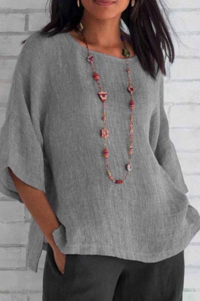 Effortlessly Elegant Top with a Timeless Design