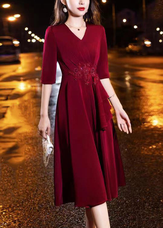 Beautifully Finished Dress in a Timeless Design