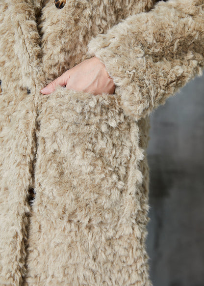 Beautifully Crafted Coat in a Classic Style