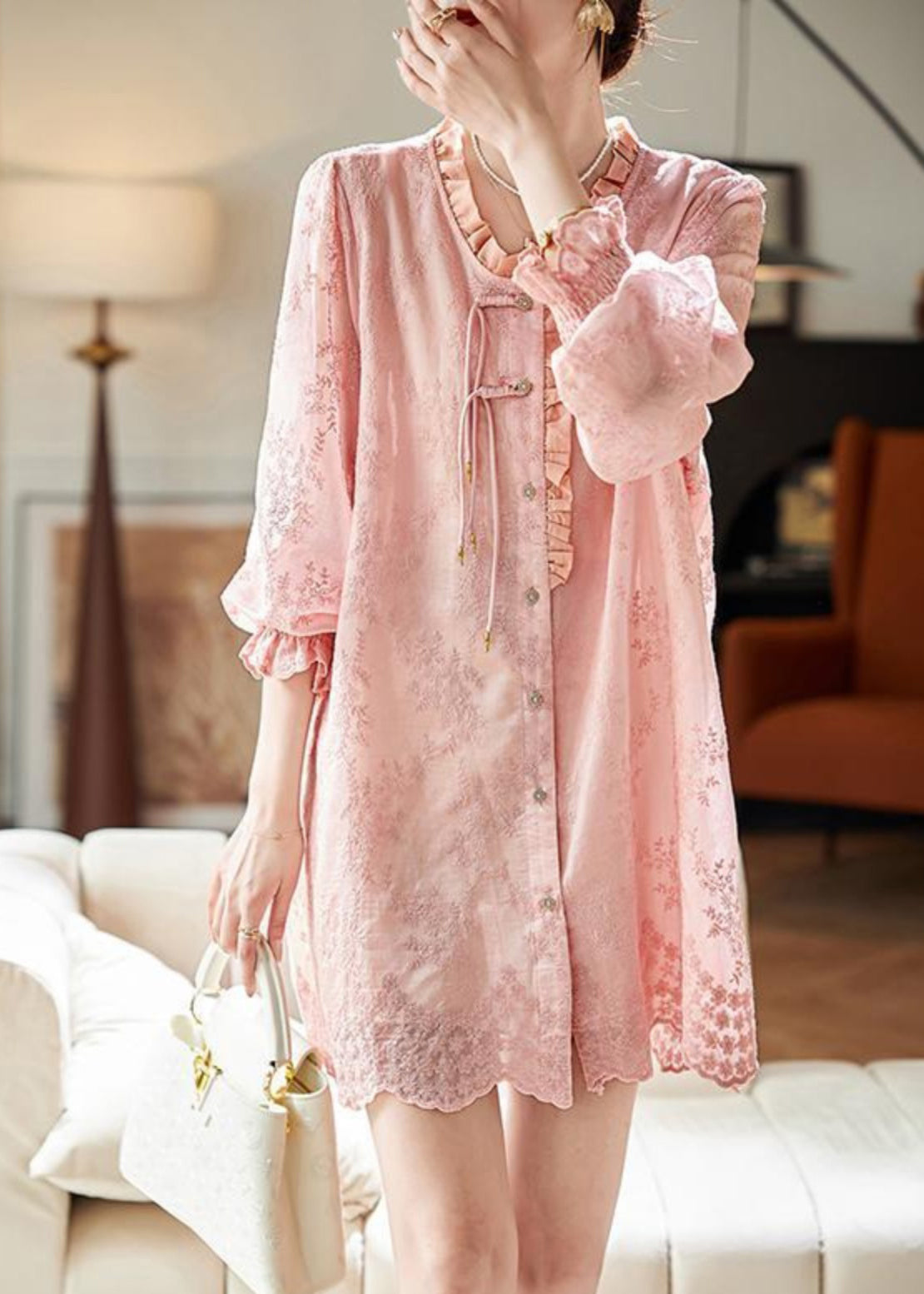 Classic Vintage Dress with a Flattering Fit