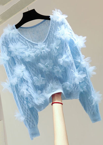 Effortlessly Elegant Sweater with a Timeless Design