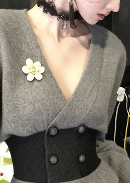 Well Tailored Coat with a Graceful Silhouette
