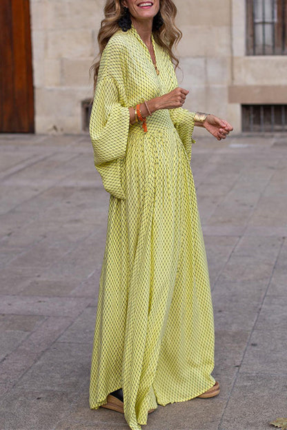 Sophisticated Dress with a Clean Classic Look