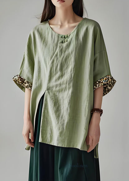 Sophisticated Blouse with a Clean Classic Look
