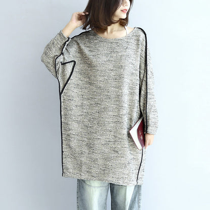 Well Tailored Sweater with a Graceful Silhouette
