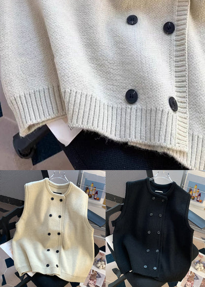 Elegantly Styled Coat for Everyday Wear