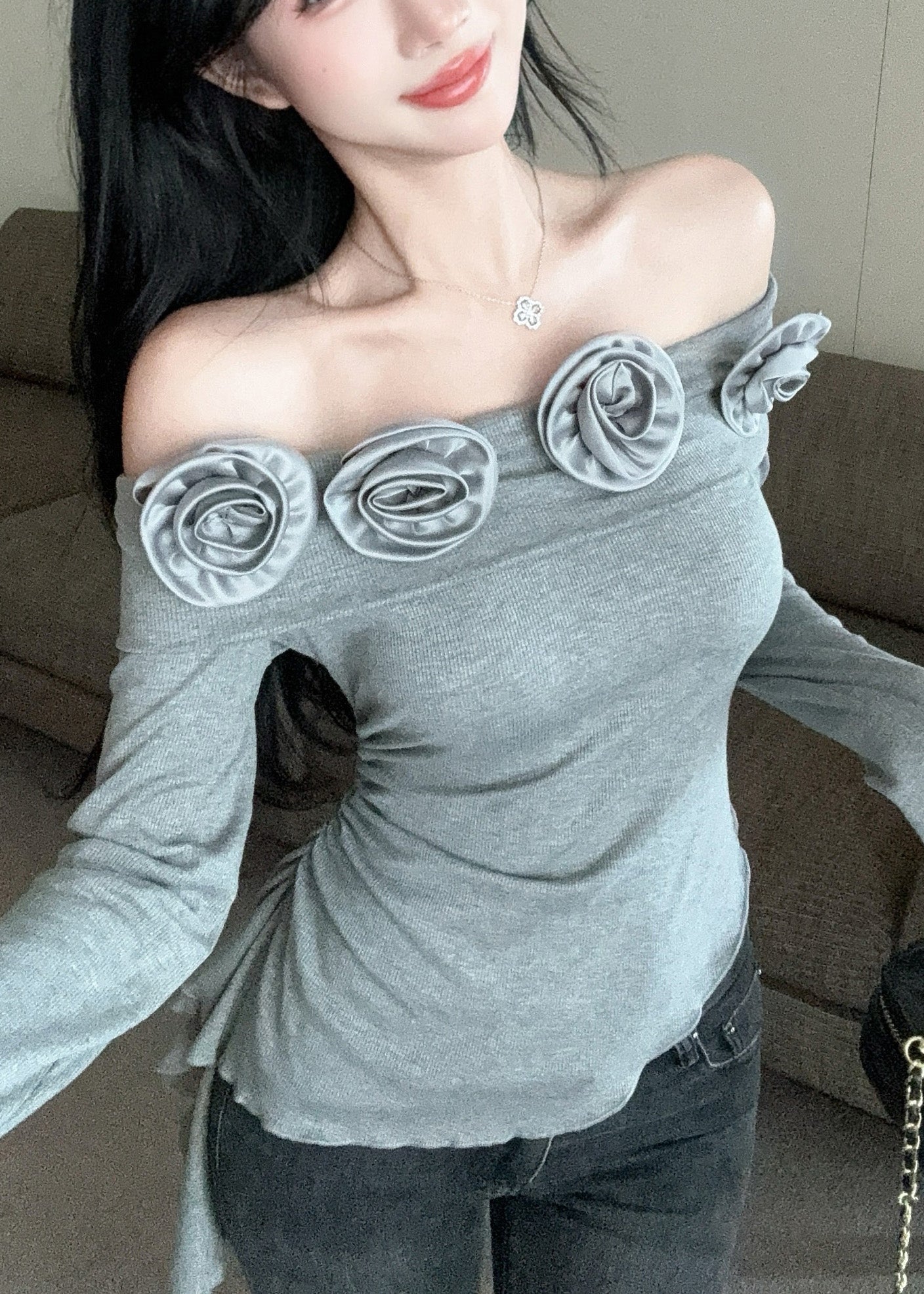 Effortlessly Elegant Top with a Timeless Design