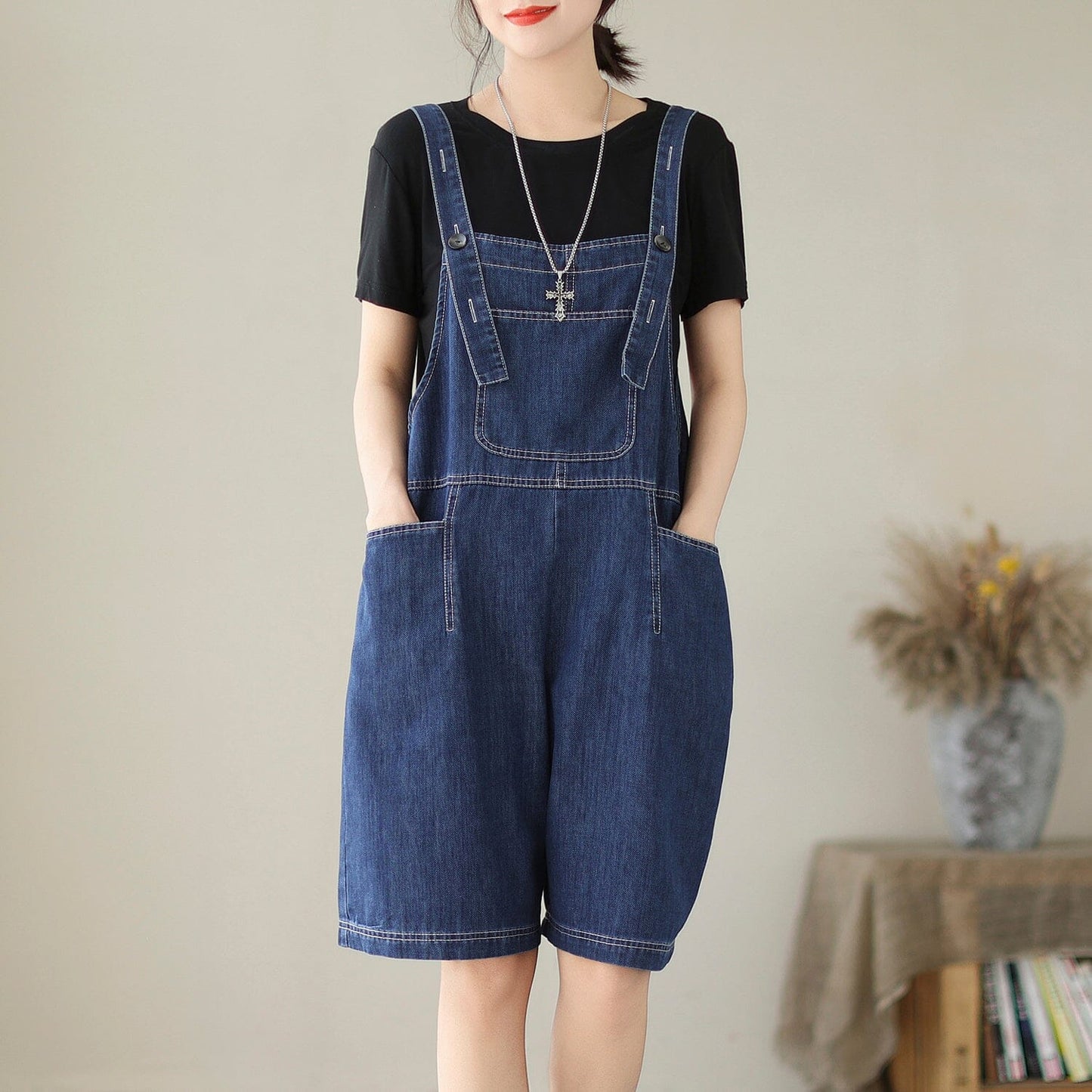 Effortlessly Elegant Garment with a Timeless Design