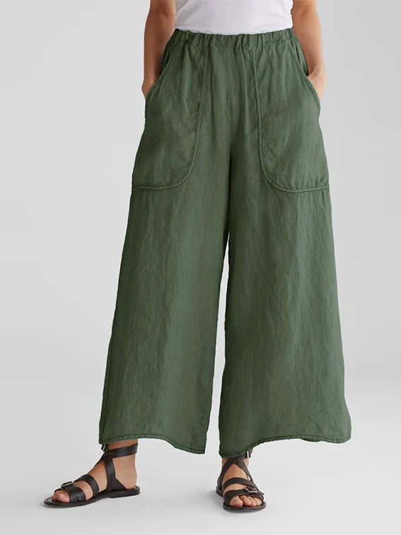 Effortlessly Elegant Pants with a Timeless Design