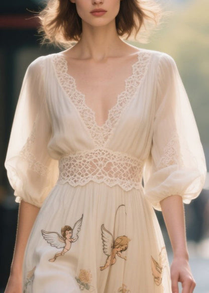 Well Tailored Dress with a Graceful Silhouette