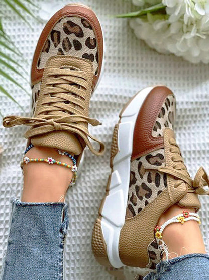 Classic Orthopedic Sneakers with Timeless Style
