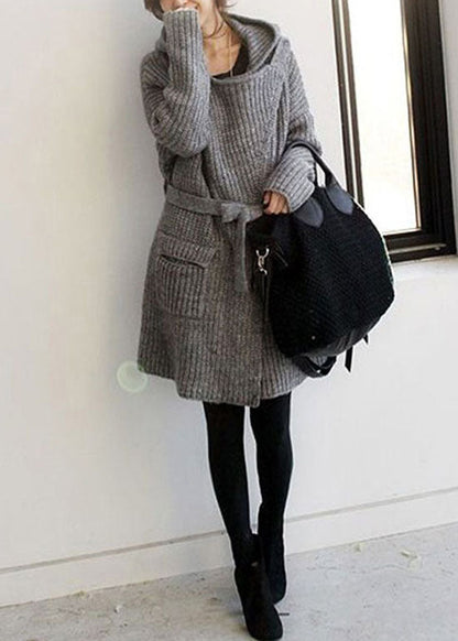 Well Tailored Sweater with a Graceful Silhouette