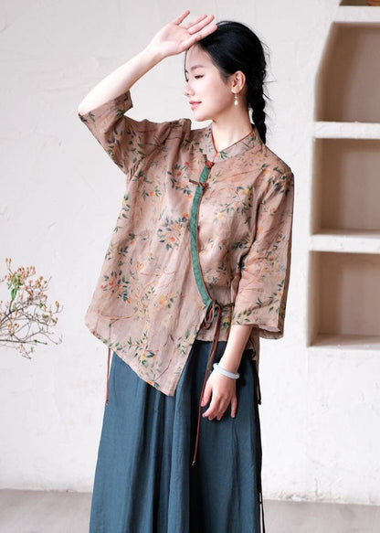 Classic Vintage Shirt with a Flattering Fit
