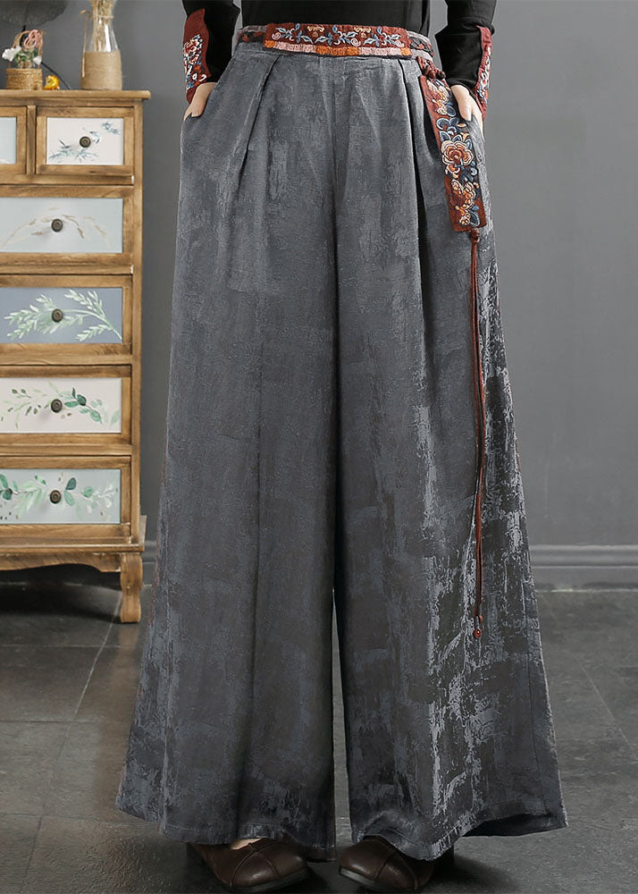 Classic Vintage Pants with a Flattering Fit
