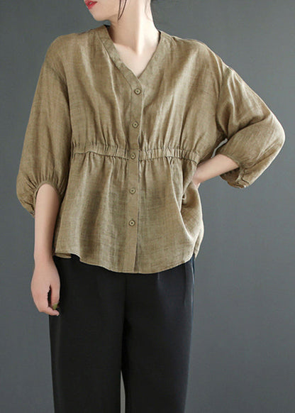Well Tailored Top with a Graceful Silhouette
