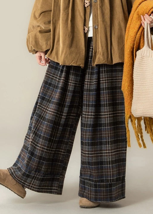 Classic Vintage Pants with a Flattering Fit
