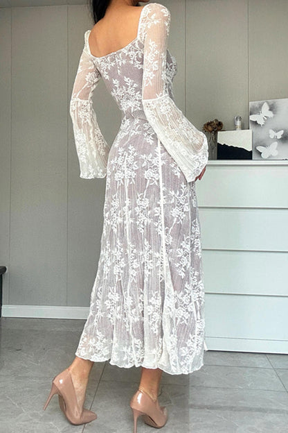 Sophisticated Dress with a Clean Classic Look