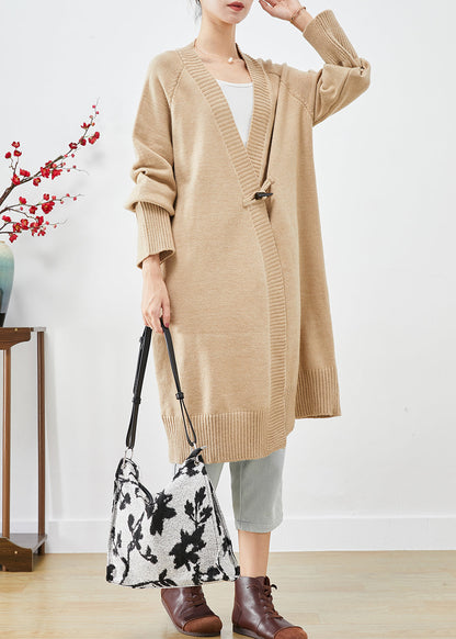 Well Tailored Coat with a Graceful Silhouette