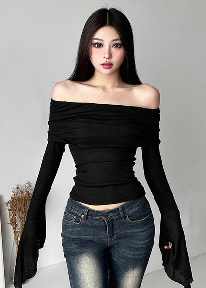 Well Tailored Top with a Graceful Silhouette