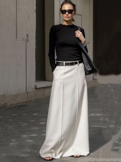 Effortlessly Elegant Garment with a Timeless Design