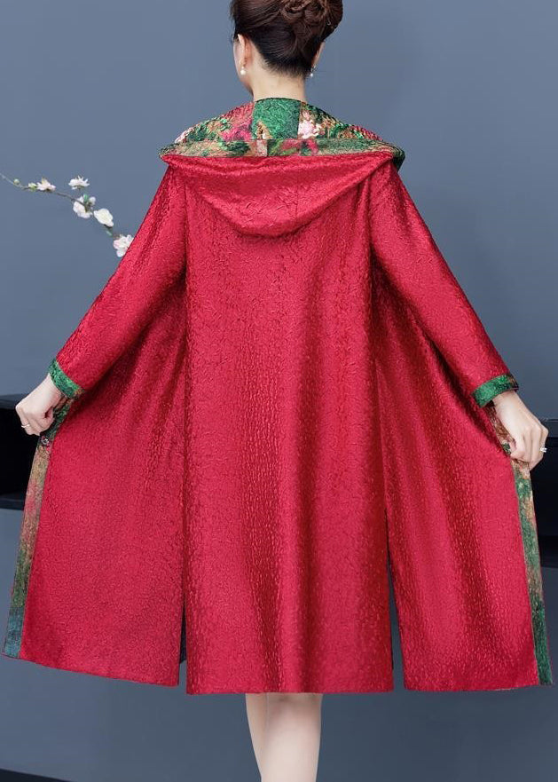 Well Tailored Coat with a Graceful Silhouette