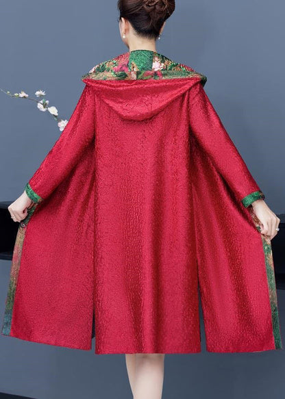 Well Tailored Coat with a Graceful Silhouette