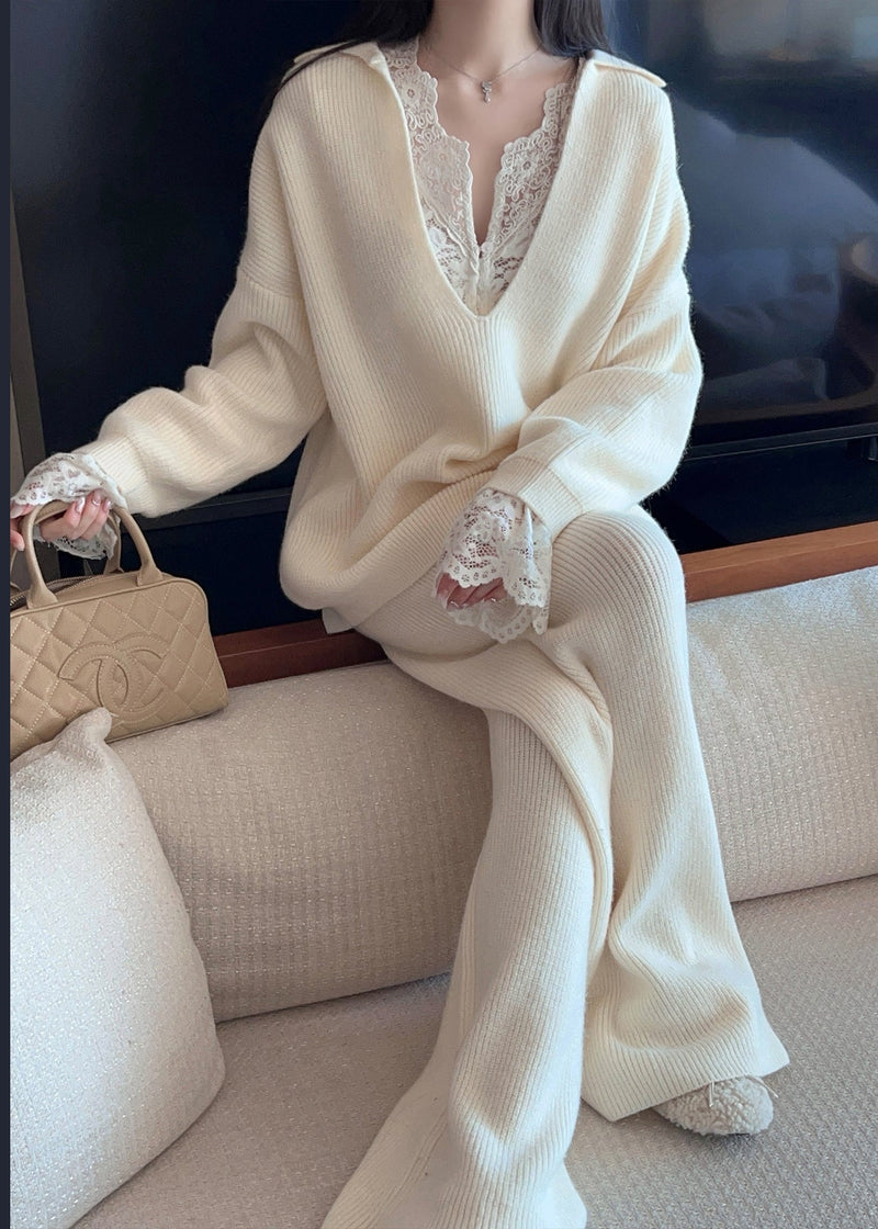 Classic Vintage Sweater with a Flattering Fit