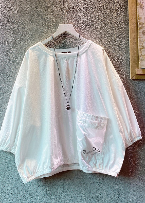 Classic Vintage Shirt with a Flattering Fit