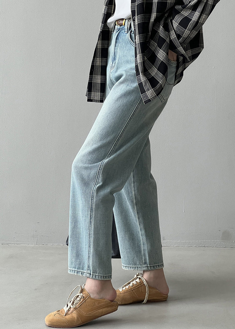 Sophisticated Pants with a Clean Classic Look