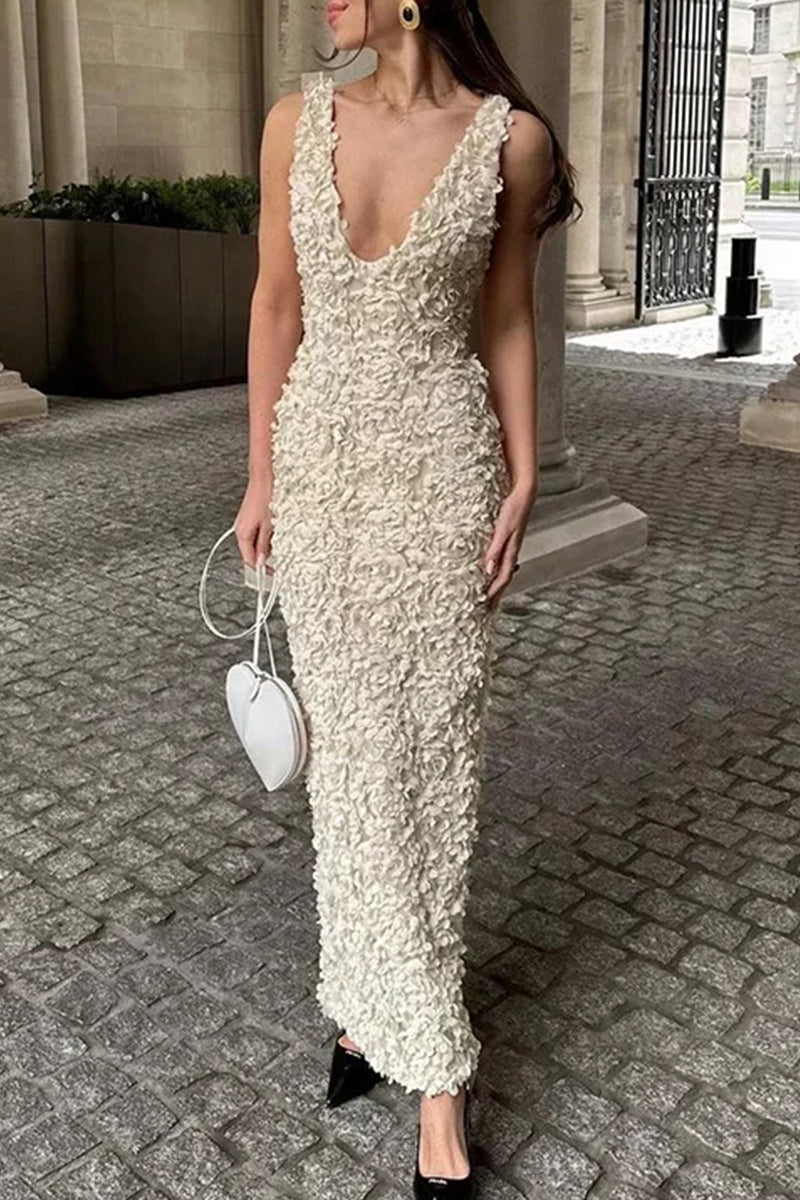 Gracefully Styled Dress for Any Occasion