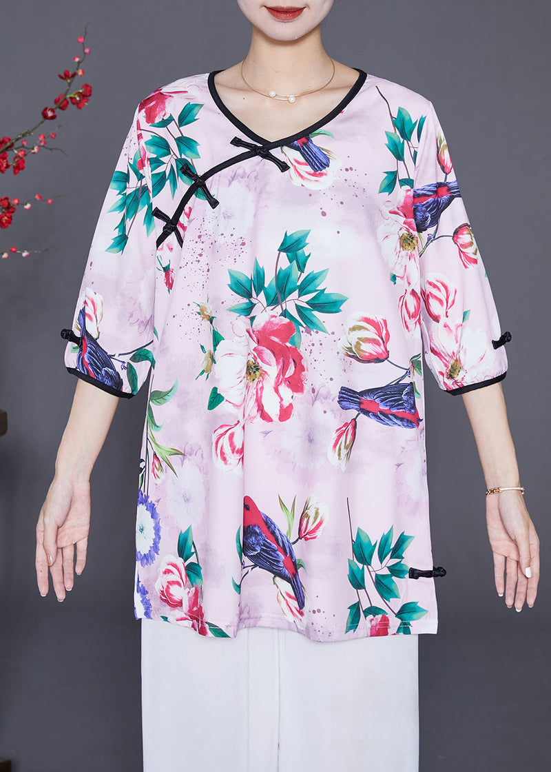 Sophisticated Blouse with a Clean Classic Look