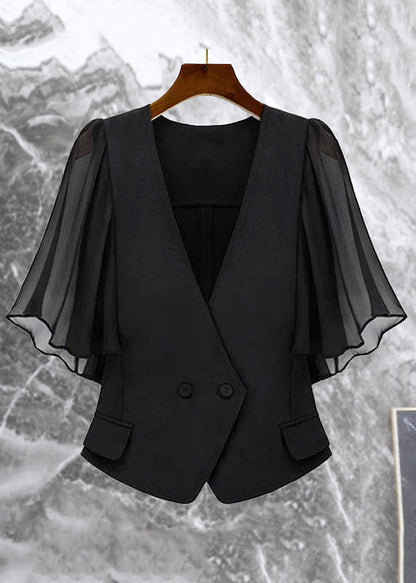 Gracefully Styled Coat for Any Occasion
