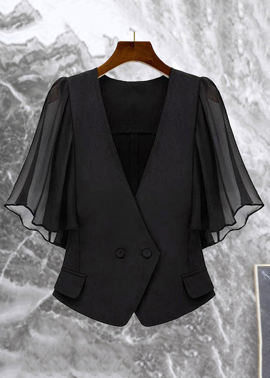 Gracefully Styled Coat for Any Occasion